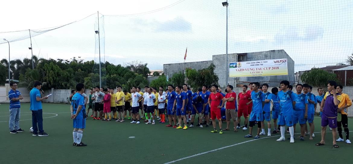 Khai mạc giải b&oacute;ng đ&aacute; năm 2018